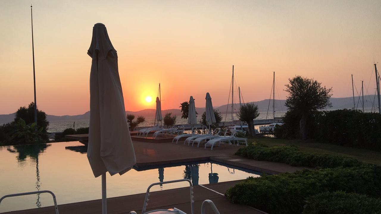 Egesu Marina Guest House Gulluk Extérieur photo